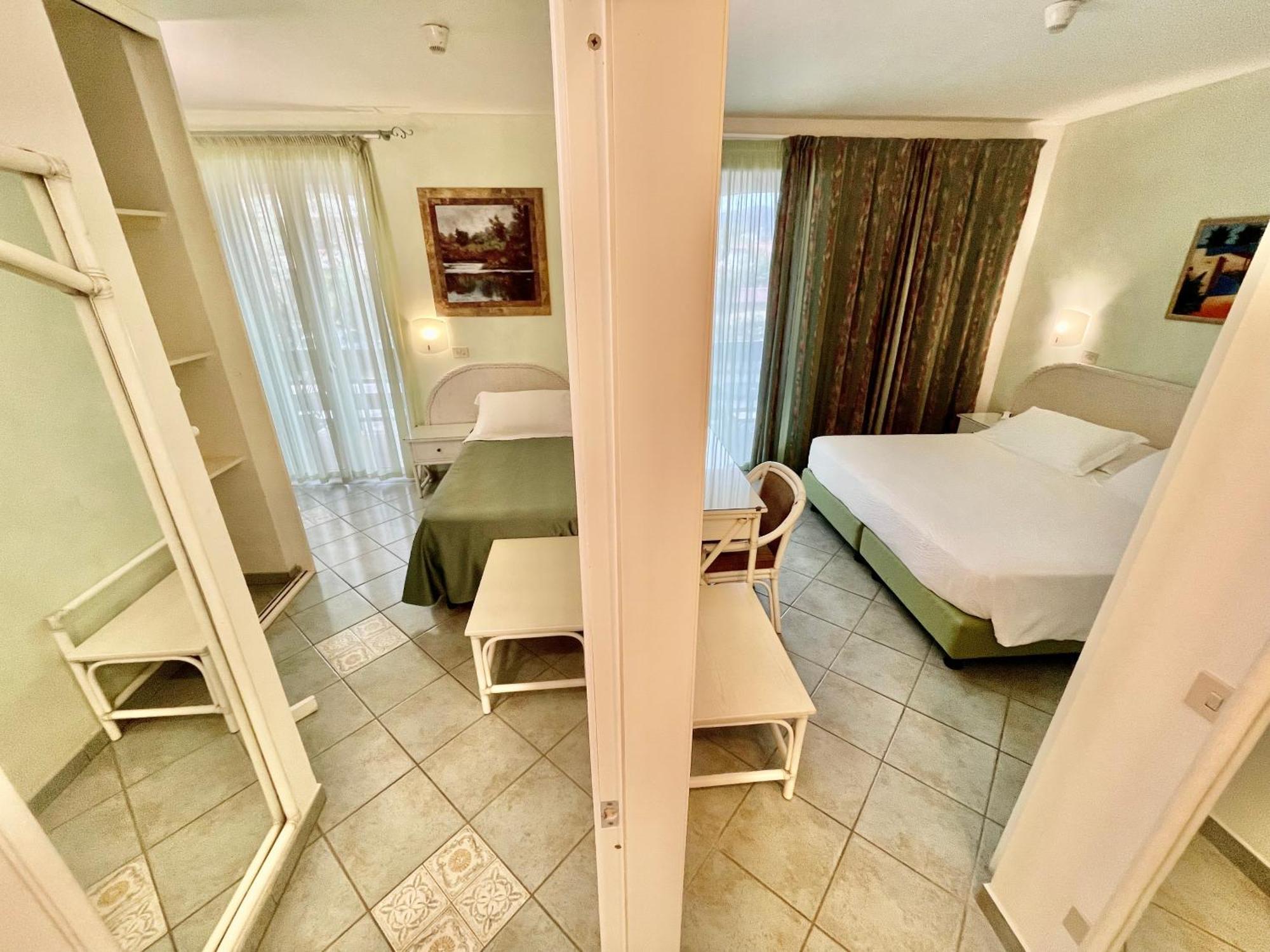 Hotel Meridiana Marina di Campo Zimmer foto
